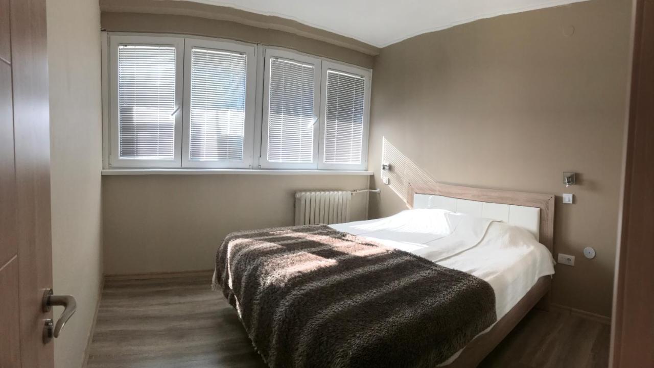 Lovely 2 * Belgrade