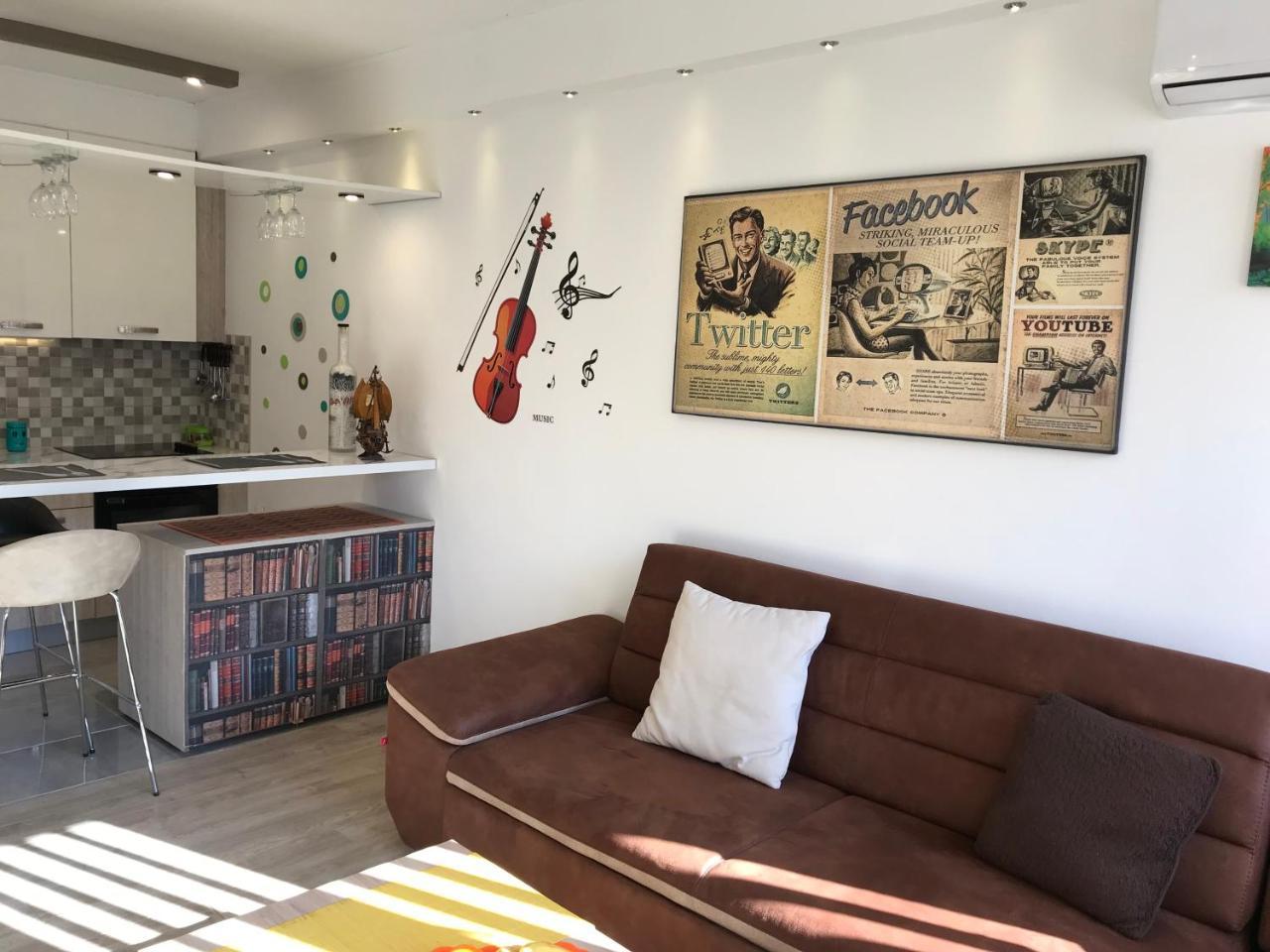 Lovely 2 Apartment *